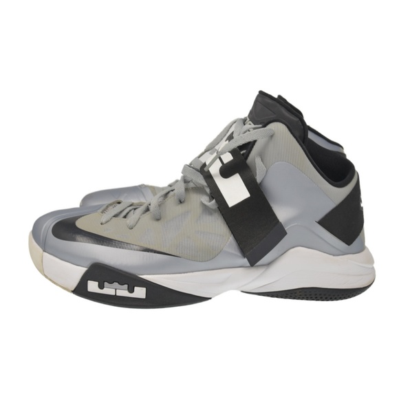 *NIKE Lebron Zoom Soldier 6 Sz 13 525017 004 main image 5